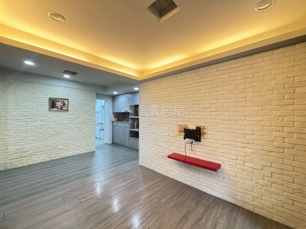 港墘捷運精美好屋房屋室內格局與周邊環境