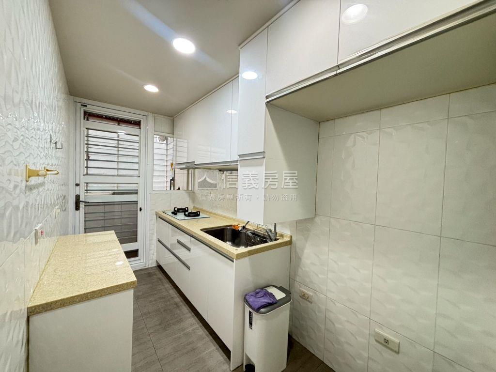 港墘捷運精美好屋房屋室內格局與周邊環境