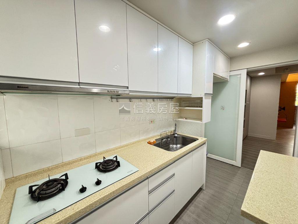港墘捷運精美好屋房屋室內格局與周邊環境