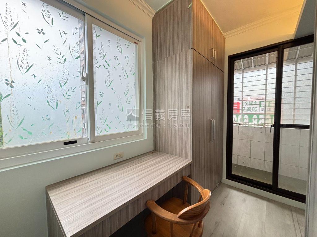 港墘捷運精美好屋房屋室內格局與周邊環境