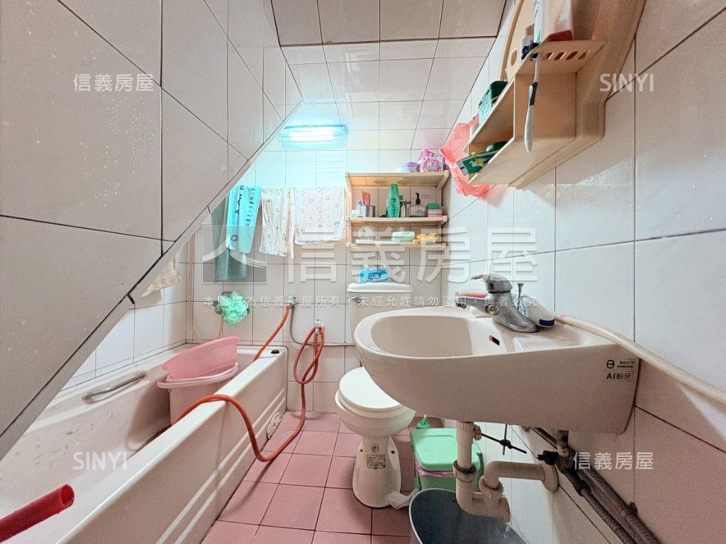 善化｜市中心邊間老宅房屋室內格局與周邊環境