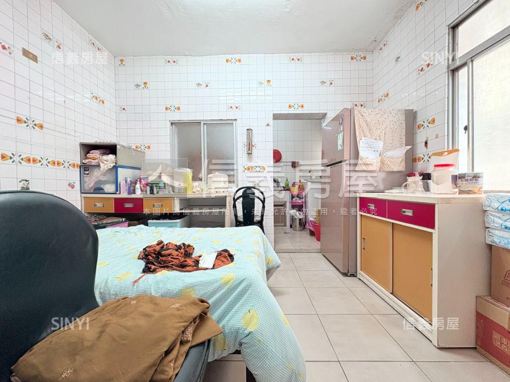 善化｜市中心邊間老宅房屋室內格局與周邊環境