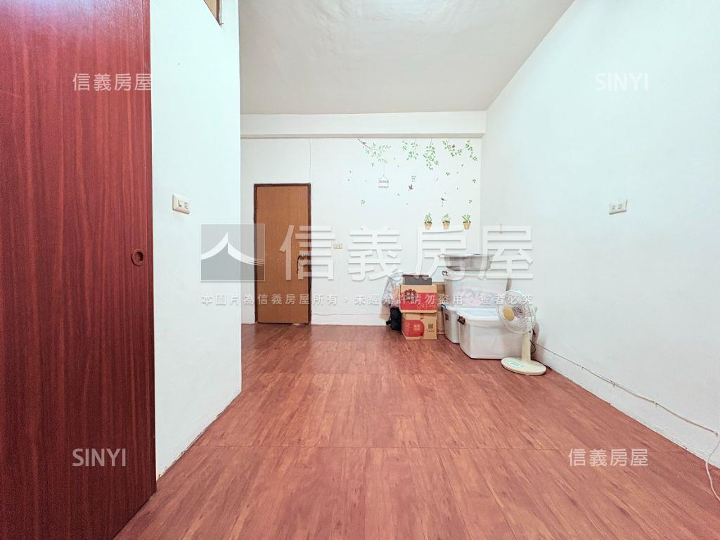 善化｜市中心邊間老宅房屋室內格局與周邊環境