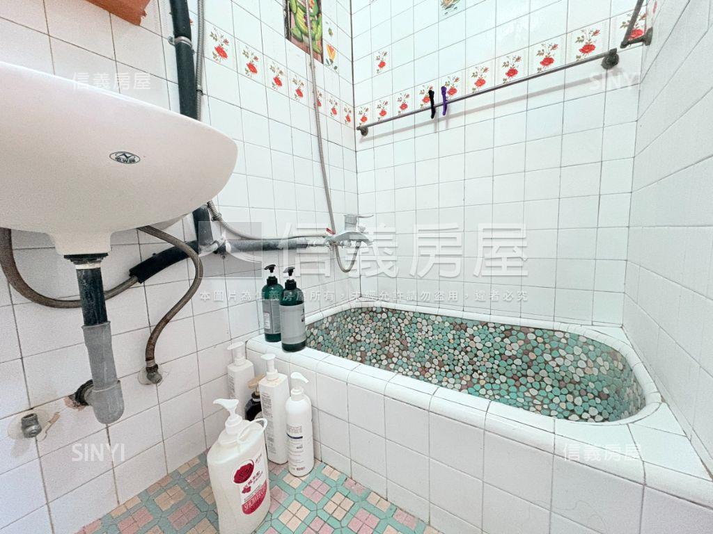 善化｜市中心邊間老宅房屋室內格局與周邊環境