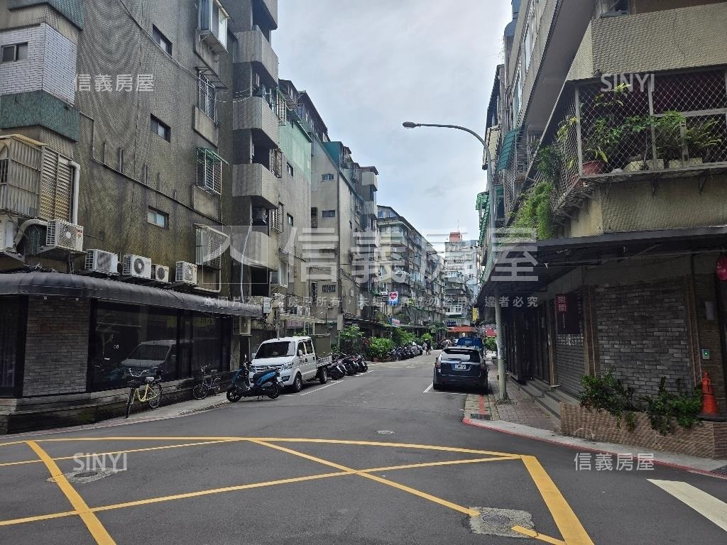 穩定金店面收租潛力佳房屋室內格局與周邊環境