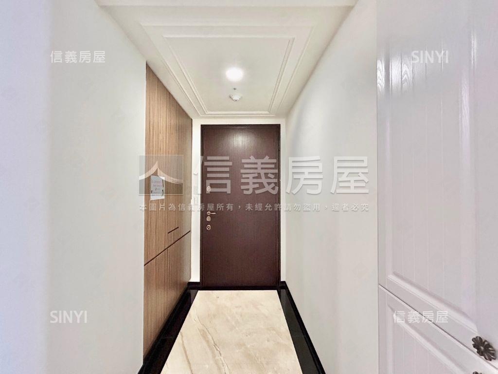 朝西南時代花園三房雙車位房屋室內格局與周邊環境