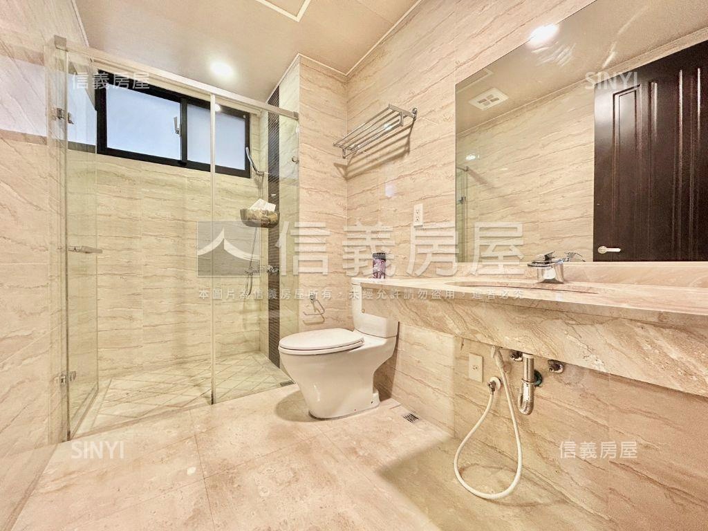 朝西南時代花園三房雙車位房屋室內格局與周邊環境