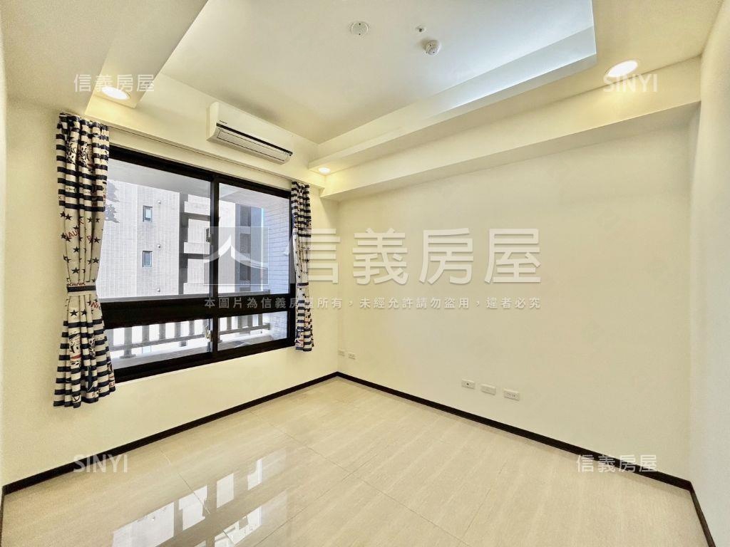 朝西南時代花園三房雙車位房屋室內格局與周邊環境