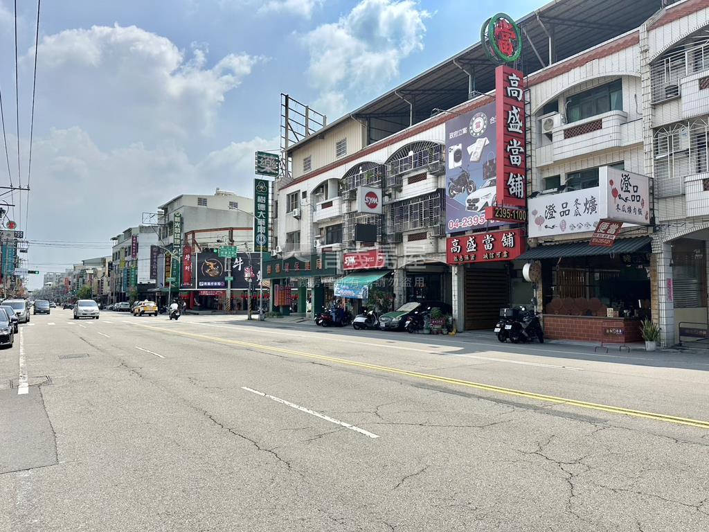全新精蒔講義九米面寬店面房屋室內格局與周邊環境