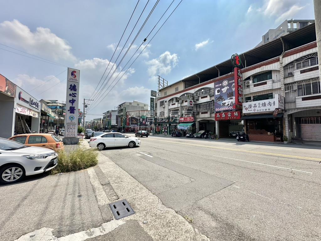 全新精蒔講義九米面寬店面房屋室內格局與周邊環境
