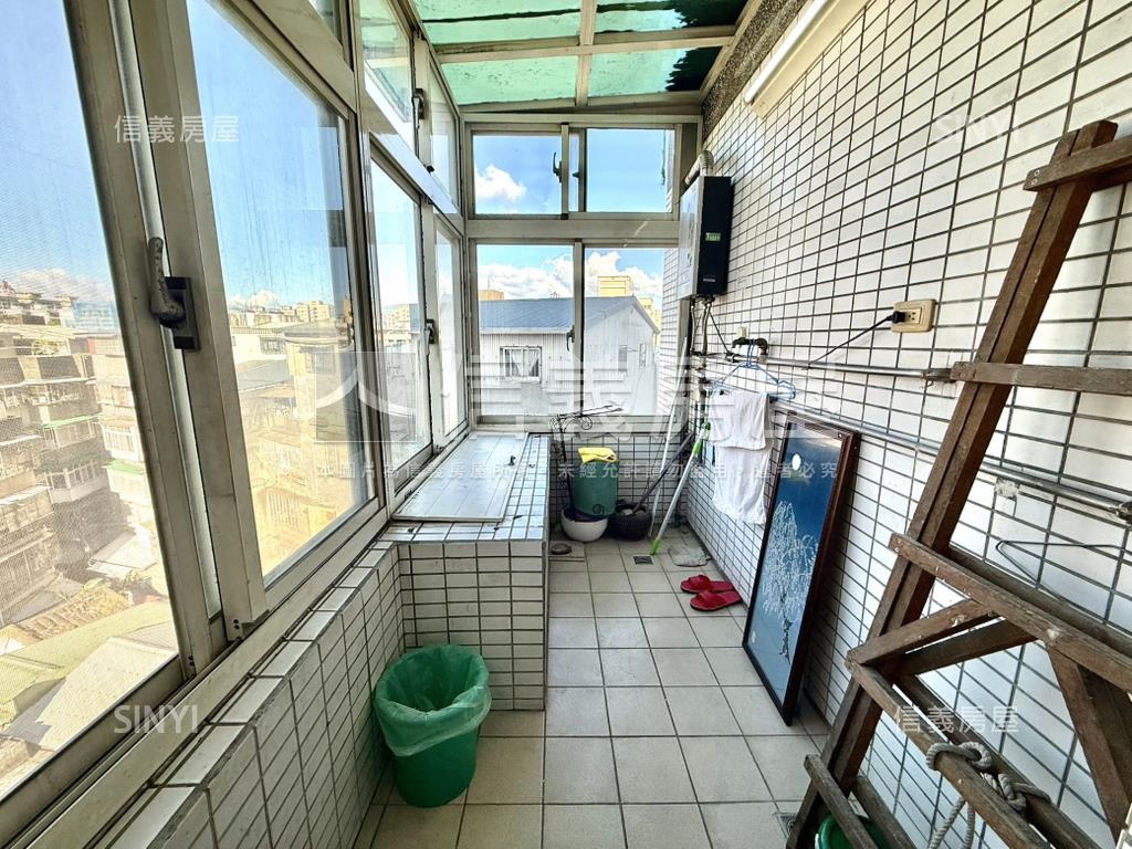 獨棟樓中樓四房帶車位房屋室內格局與周邊環境