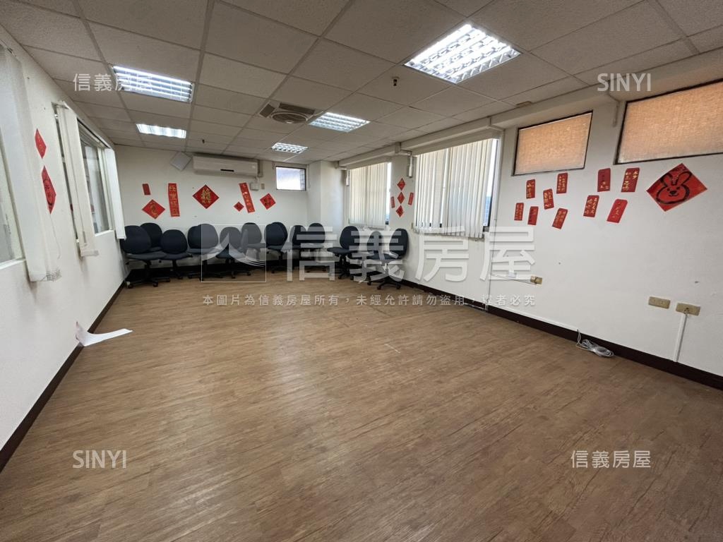 七賢二路住辦大樓房屋室內格局與周邊環境