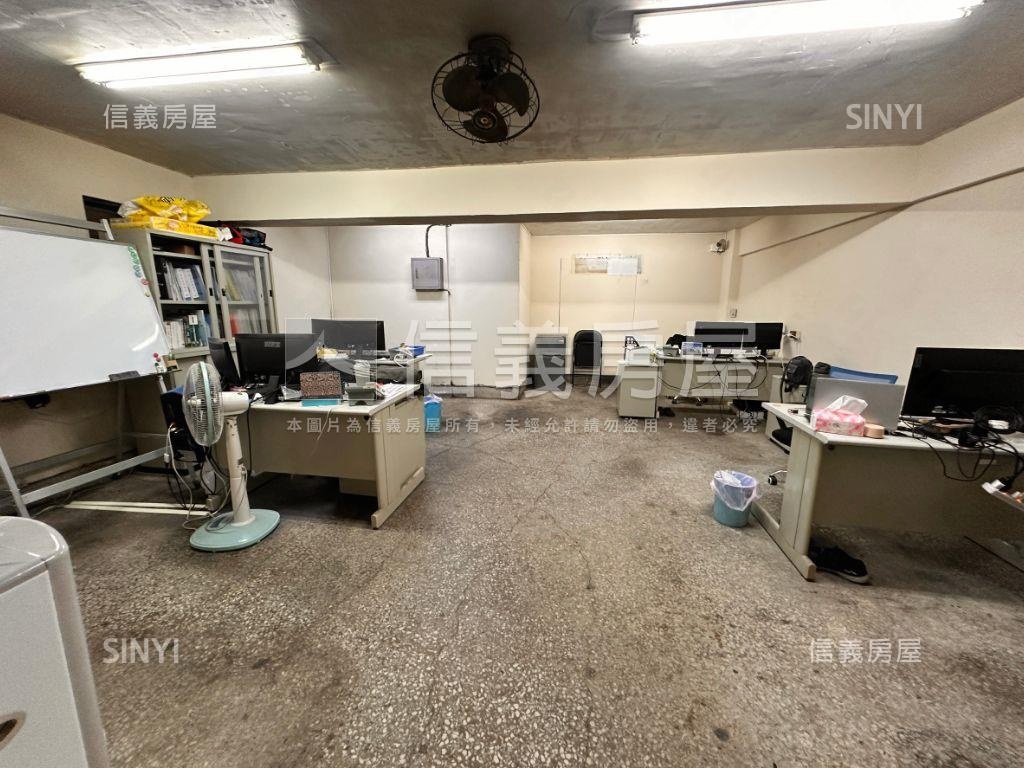 新北中興北街產業園區廠房房屋室內格局與周邊環境