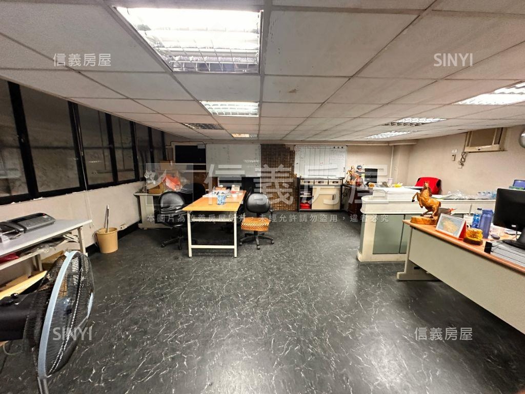 新北中興北街產業園區廠房房屋室內格局與周邊環境