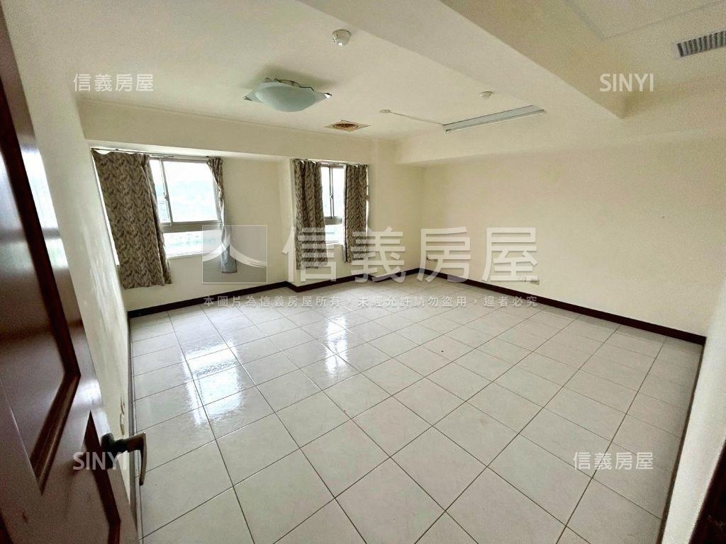 天闊稀有四房河景釋出房屋室內格局與周邊環境