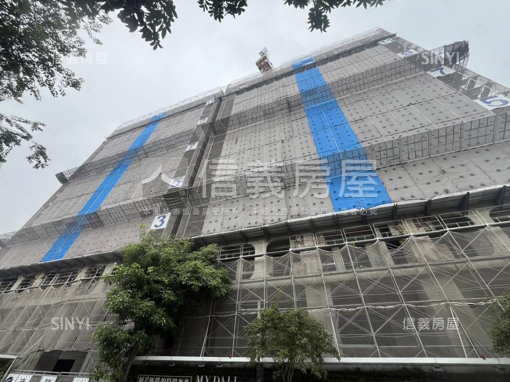 達麗冶翠三房樹梢孝親戶房屋室內格局與周邊環境