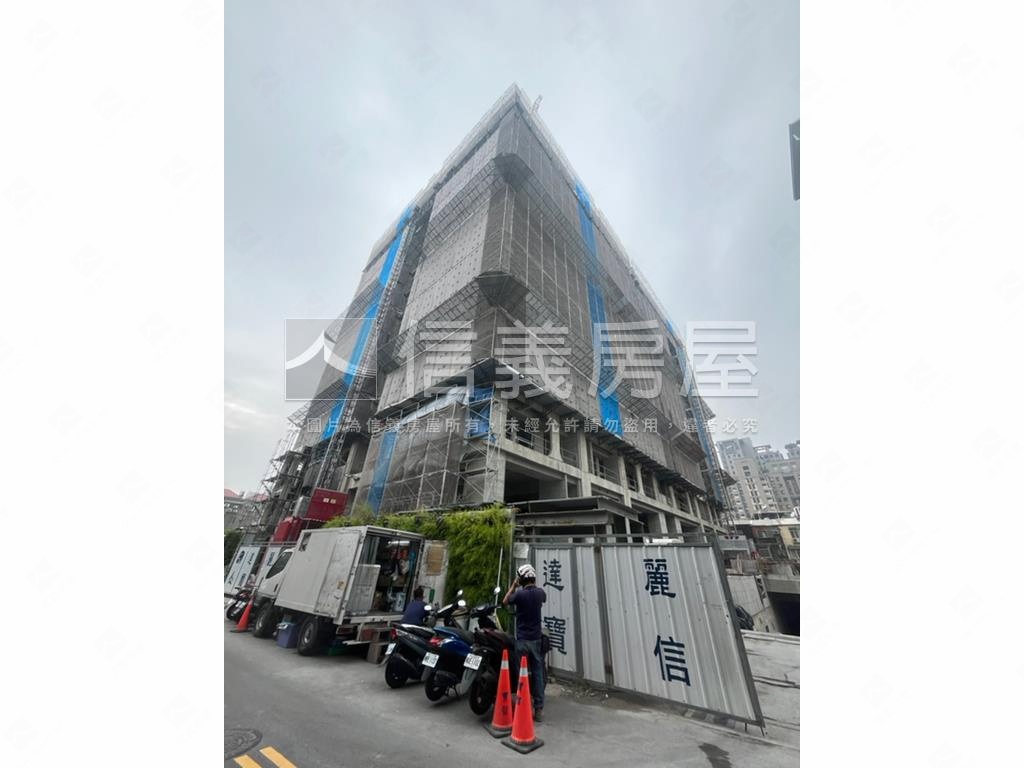 達麗冶翠三房樹梢孝親戶房屋室內格局與周邊環境