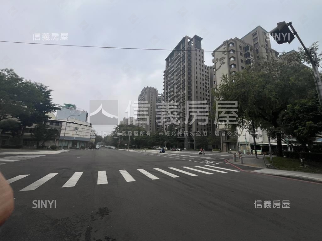 達麗冶翠三房樹梢孝親戶房屋室內格局與周邊環境