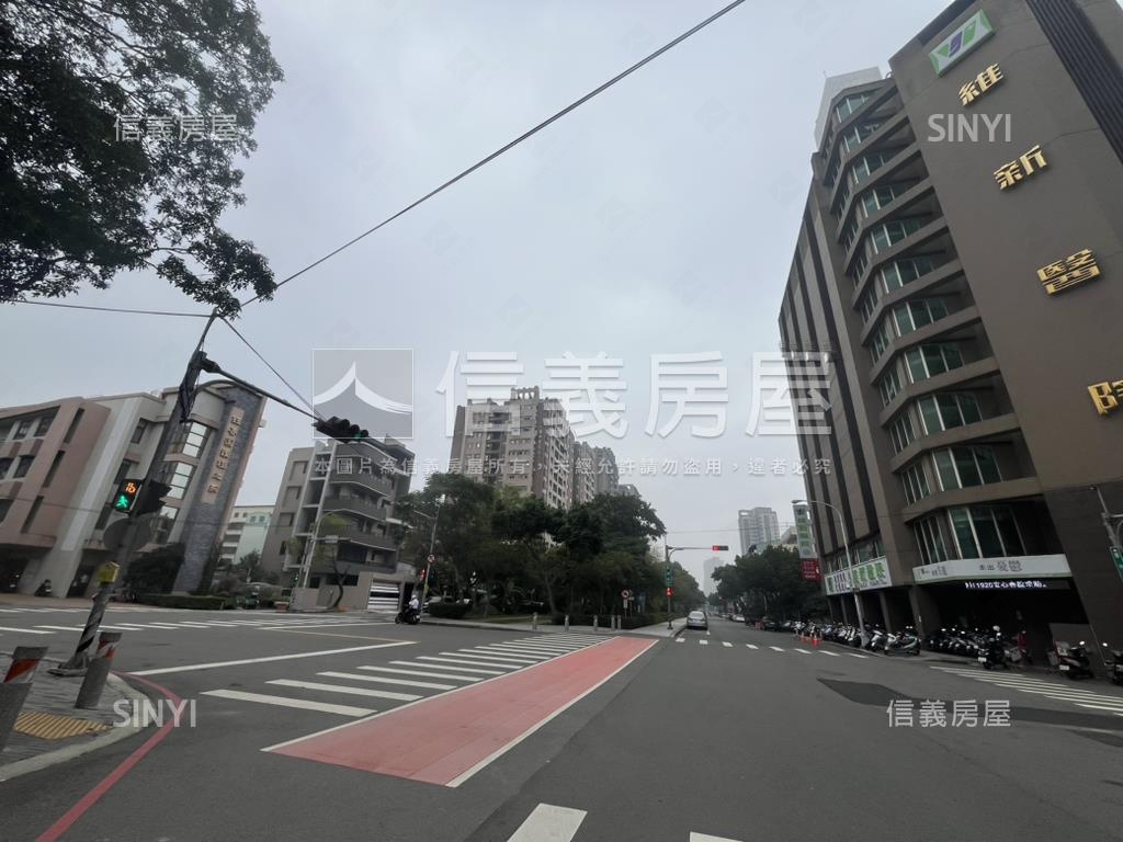 達麗冶翠三房樹梢孝親戶房屋室內格局與周邊環境