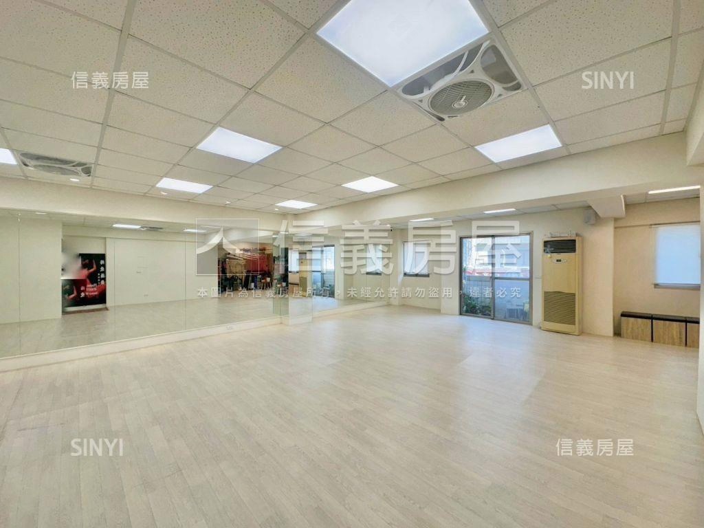 近巨城中央路大空間房屋室內格局與周邊環境