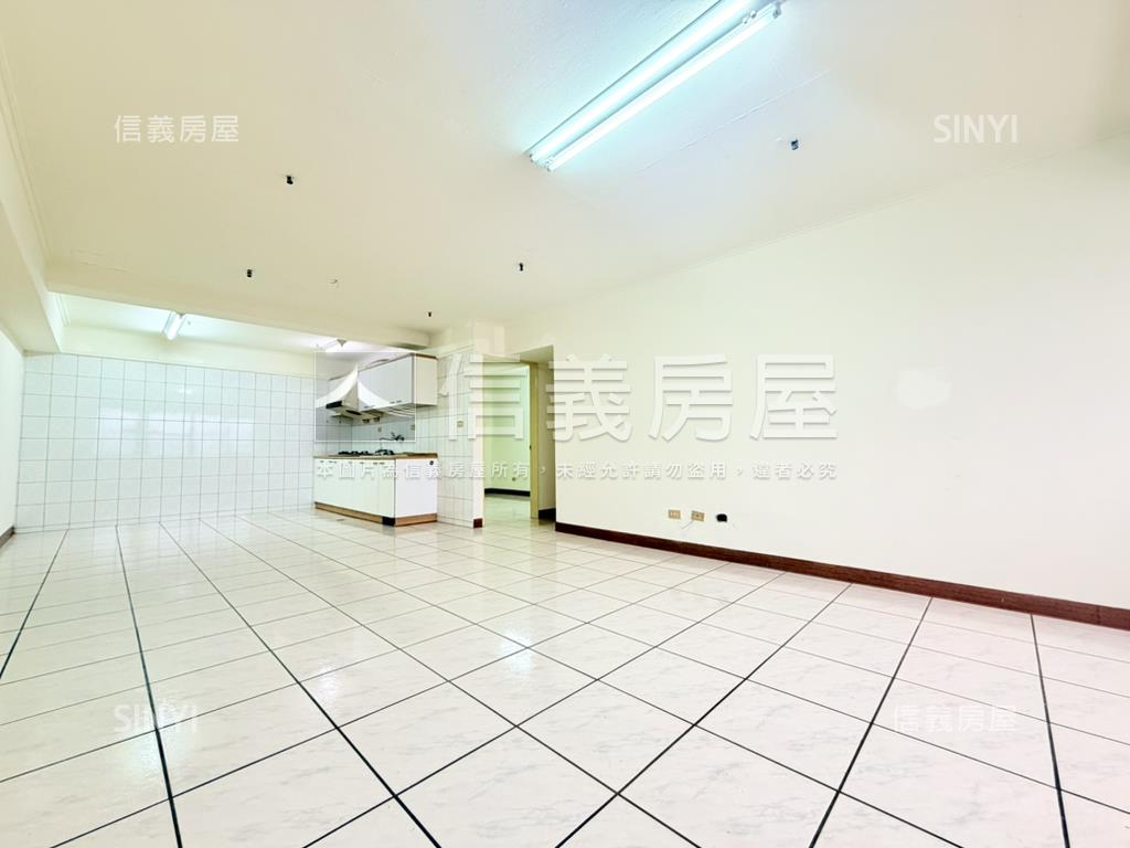 西屯美３房房屋室內格局與周邊環境