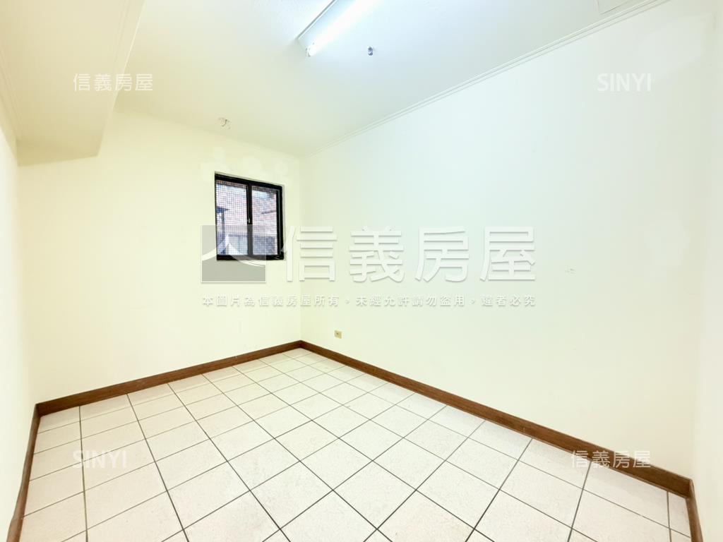 西屯美３房房屋室內格局與周邊環境