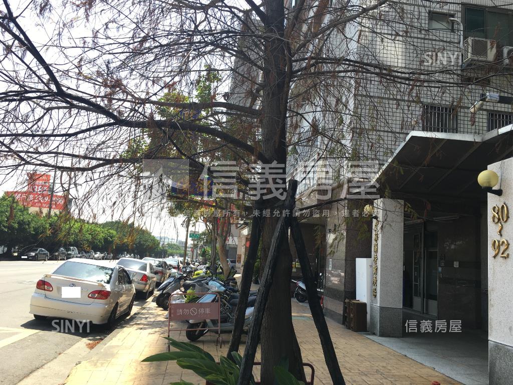 西屯美３房房屋室內格局與周邊環境