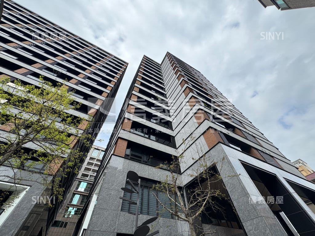 ＮＥＷ文心日日美妝高樓房屋室內格局與周邊環境