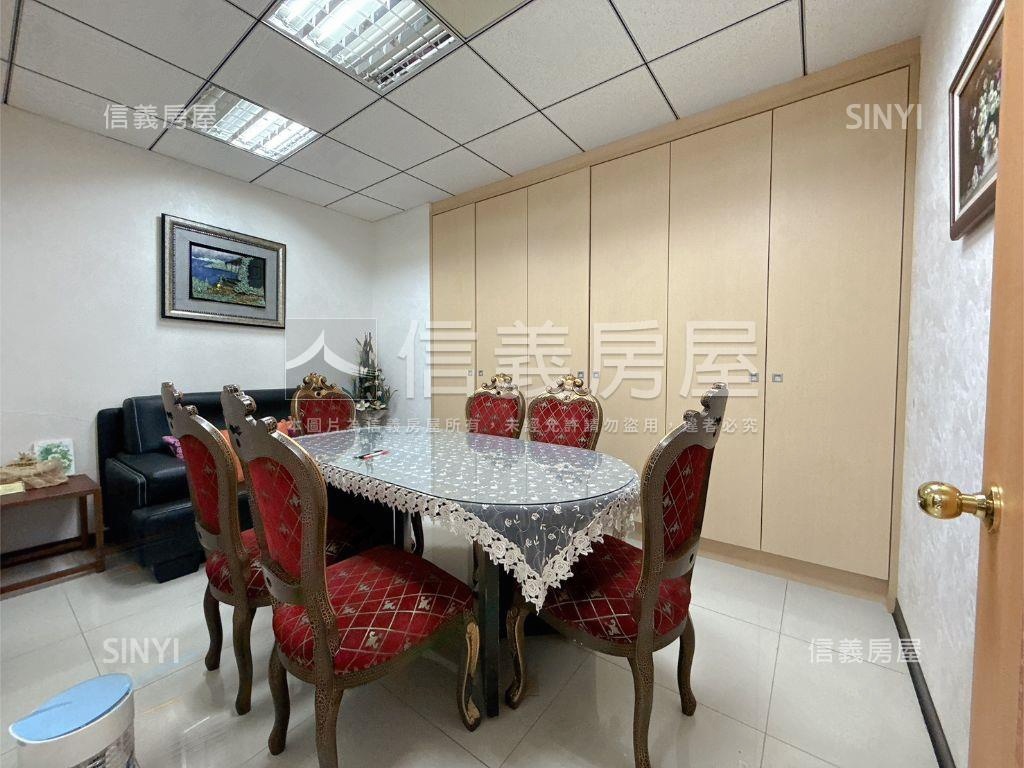 京城ＣＢＤ稀有商辦房屋室內格局與周邊環境