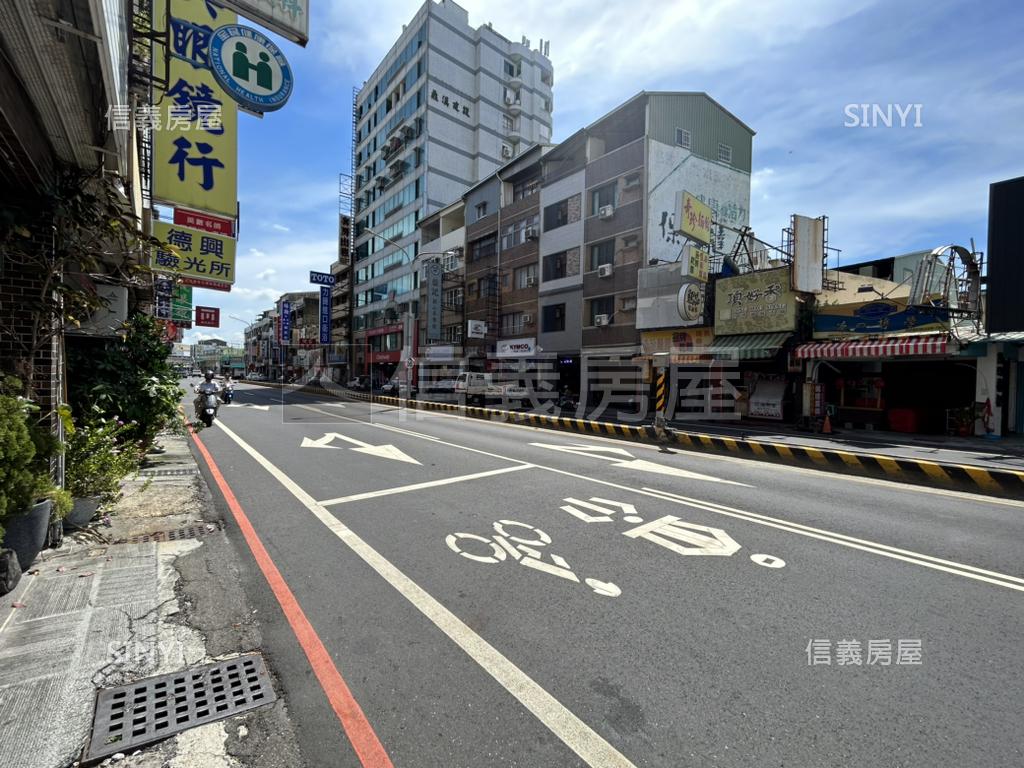 西門七樓多用途空間房屋室內格局與周邊環境