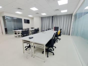 小遠百旁新板特區店面