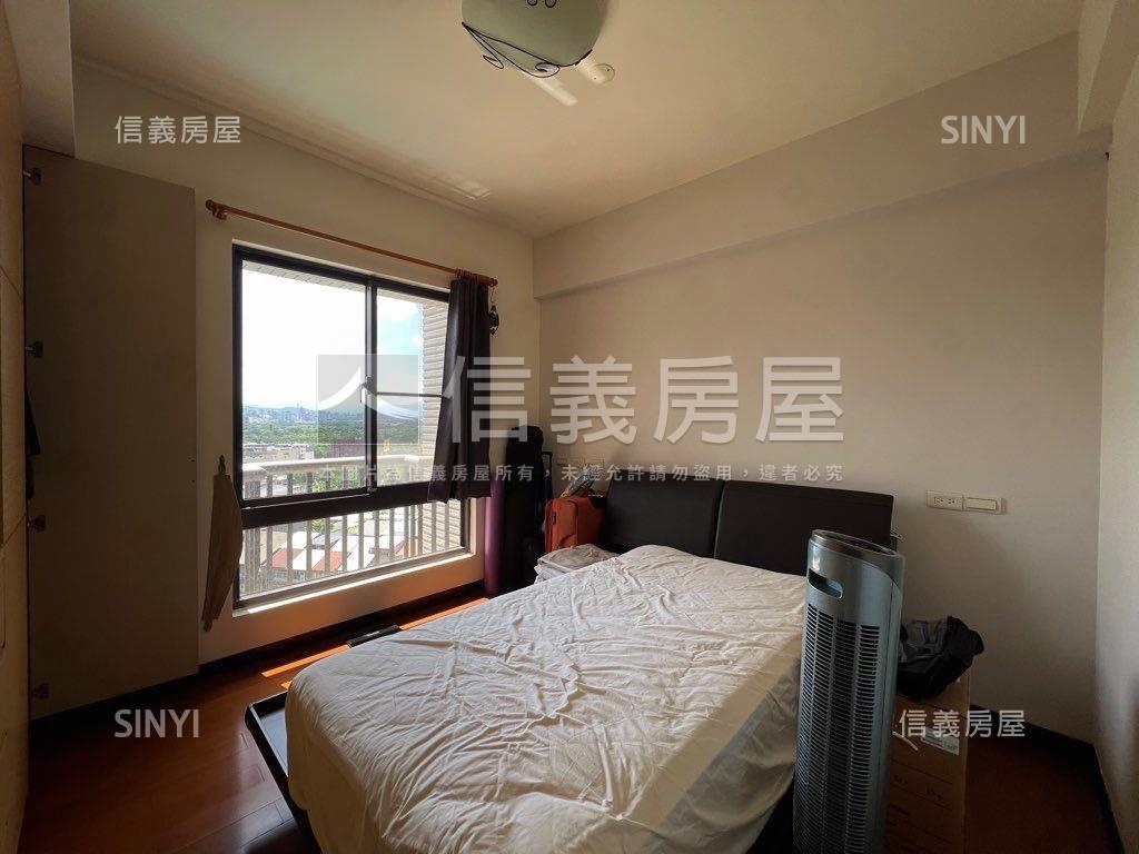 新天鵝堡三房高樓層房屋室內格局與周邊環境