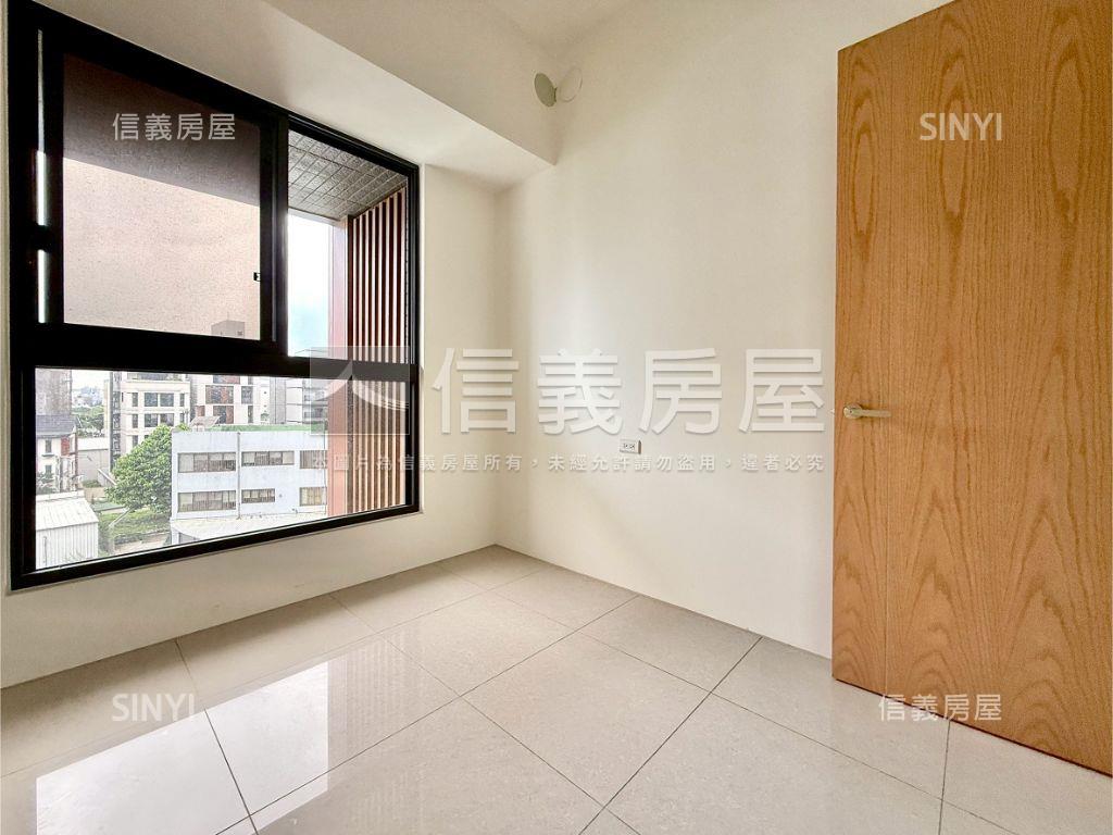 國聚⭐水湳買未來兩房平車房屋室內格局與周邊環境