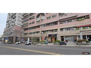 自由路三段金鑽店住