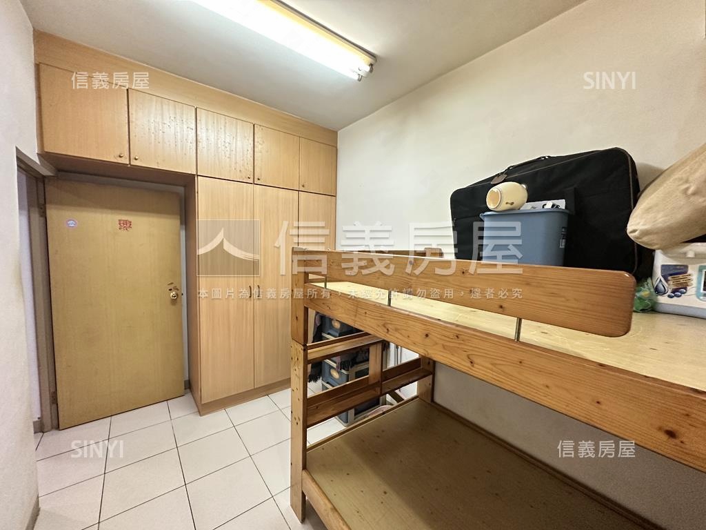 民族街大空間２樓房屋室內格局與周邊環境