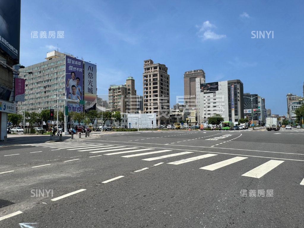 中央公園質感美宅房屋室內格局與周邊環境