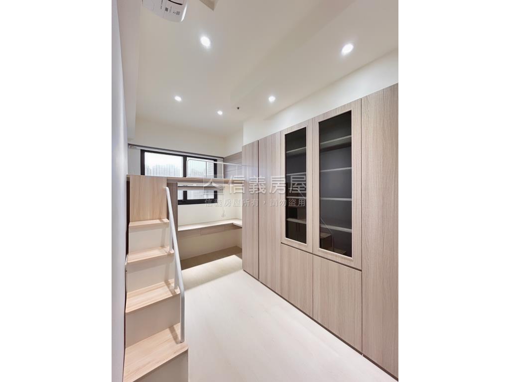 台北國際村兩房房屋室內格局與周邊環境