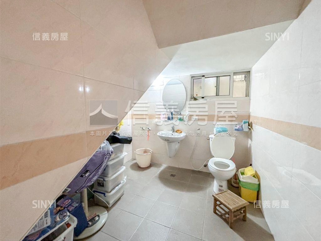 近屏東火車站大地坪別墅房屋室內格局與周邊環境