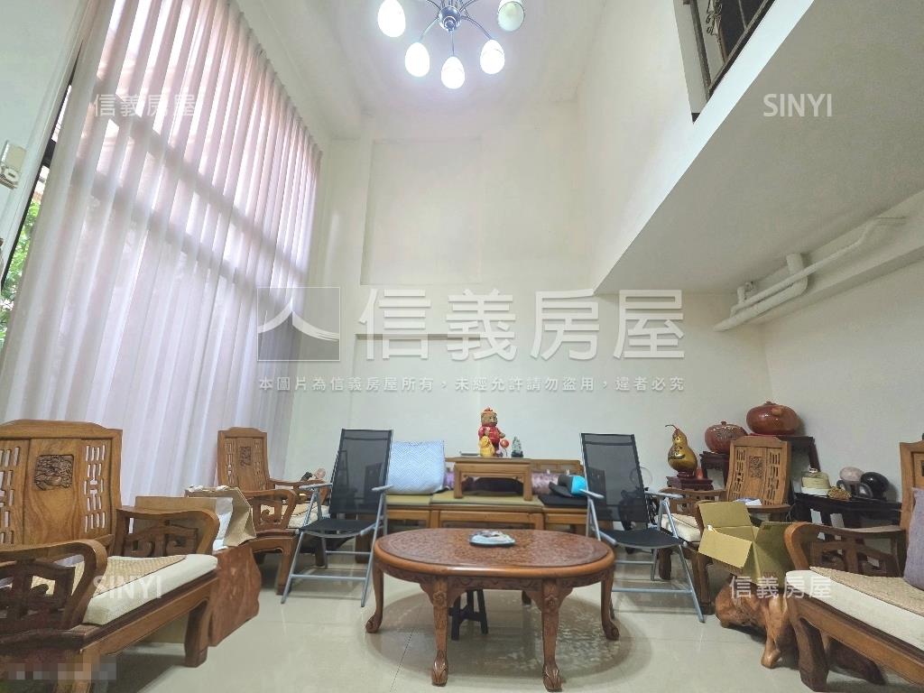 圓明園頂級百坪電梯別墅房屋室內格局與周邊環境