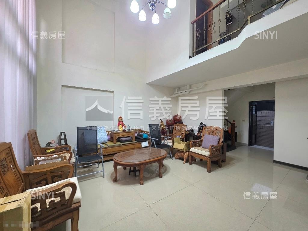 圓明園頂級百坪電梯別墅房屋室內格局與周邊環境