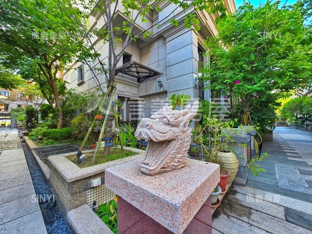 圓明園頂級百坪電梯別墅房屋室內格局與周邊環境