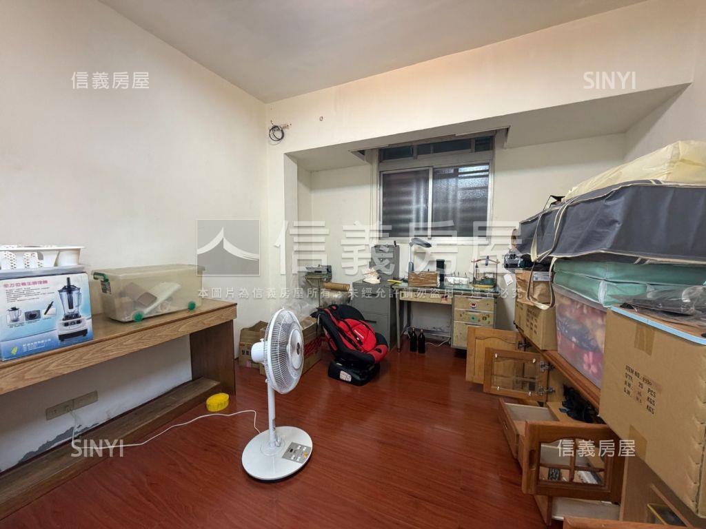 民族公寓一樓大空間房屋室內格局與周邊環境
