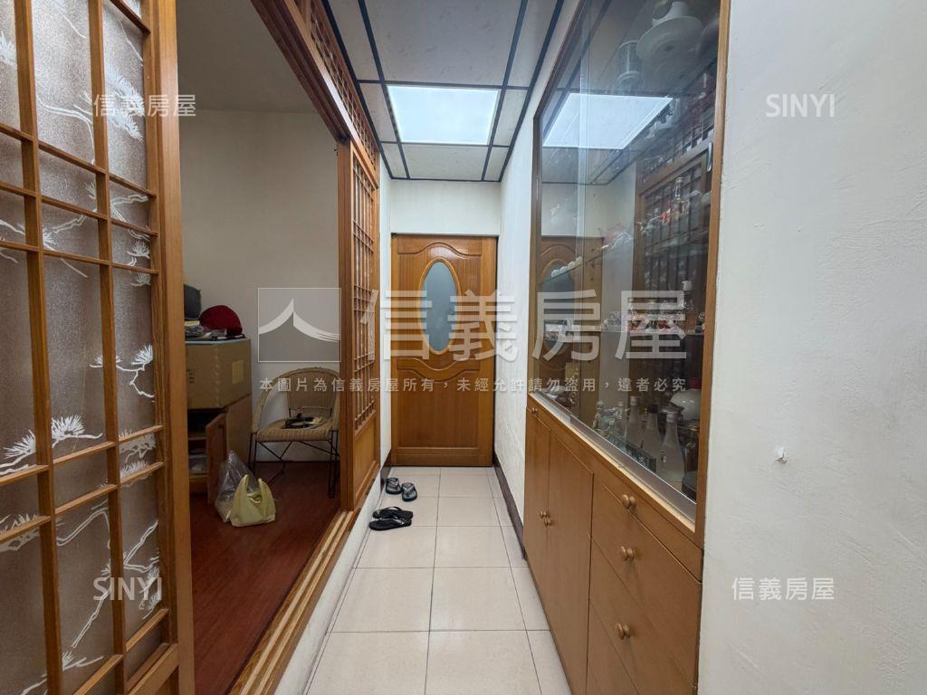 民族公寓一樓大空間房屋室內格局與周邊環境