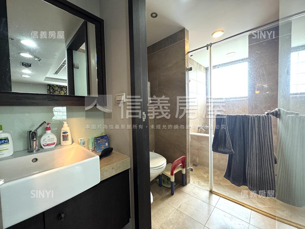 尊爵敦煌高樓視野景觀大戶房屋室內格局與周邊環境