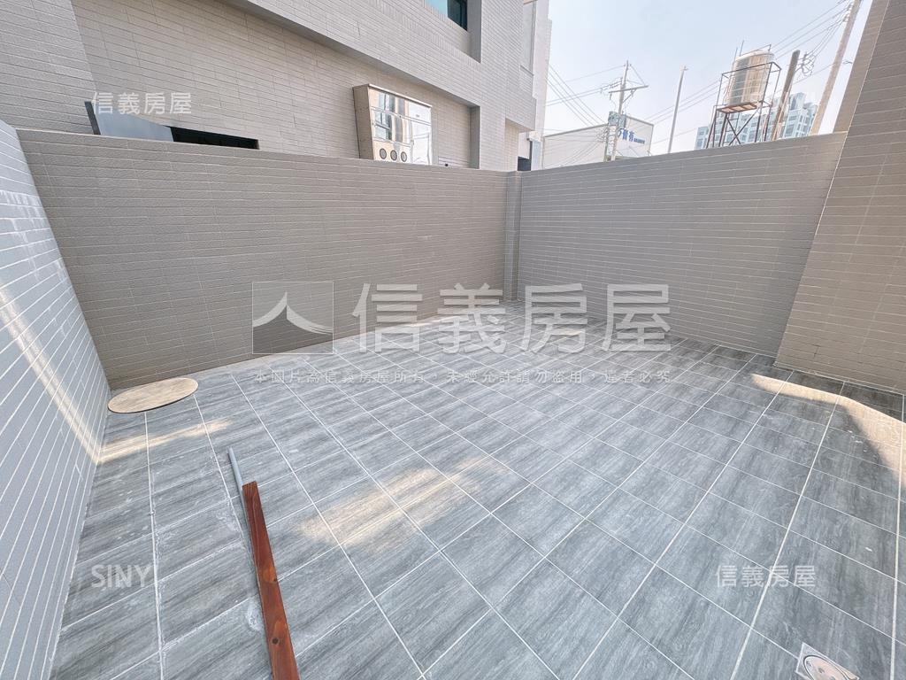蛇映龍輝全新臨路別墅Ｇ房屋室內格局與周邊環境