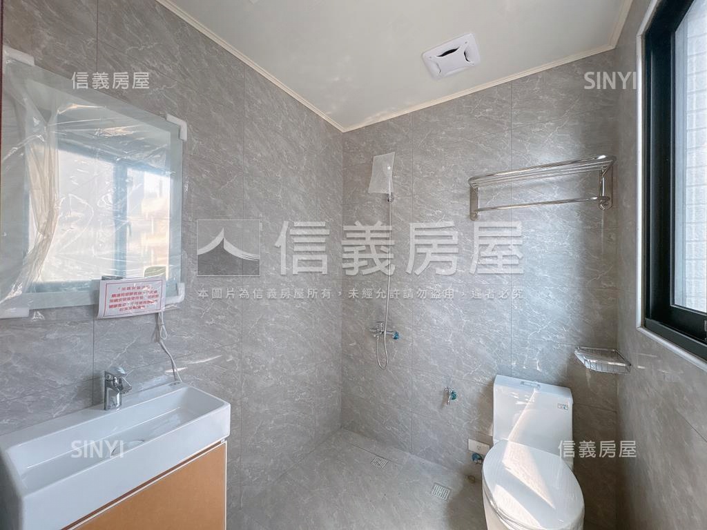 蛇映龍輝全新臨路別墅Ｇ房屋室內格局與周邊環境