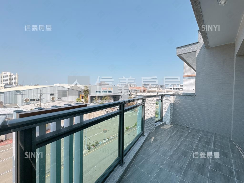 蛇映龍輝全新臨路別墅Ｇ房屋室內格局與周邊環境