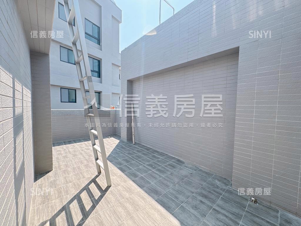 蛇映龍輝全新臨路別墅Ｇ房屋室內格局與周邊環境