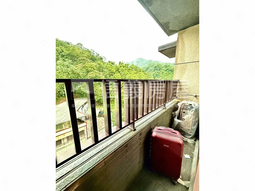 安康宜家成家兩房房屋室內格局與周邊環境