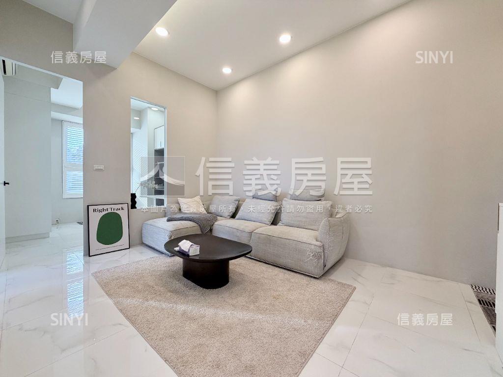 時代廁所開窗邊間三房房屋室內格局與周邊環境